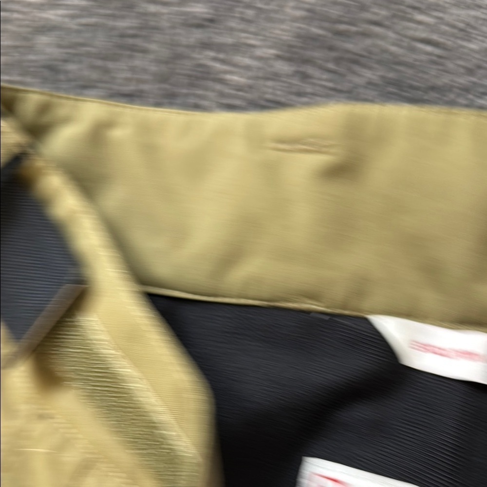 Men's Tan snowboard Pants - Picture 8 of 9